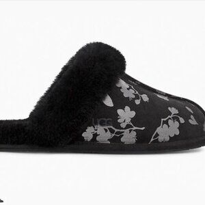 NWB UGG Women's Scuffette II Floral Foil BLACK US 6
